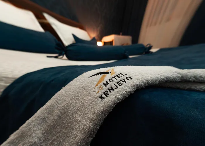 Motel Krnjevo モーテル
